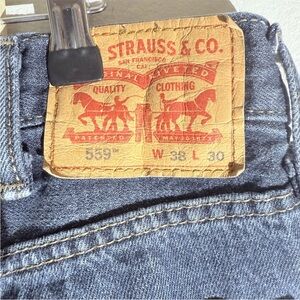 Levi's 559 Mens Jeans 38x30 Dark Wash Denim 💯 Cotton Relaxed Straight Blue